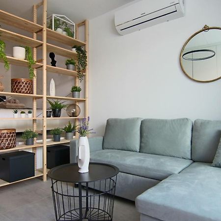 Phaedrus Living Seaside Luxury Flat Athina 123 Apartment Paphos ภายนอก รูปภาพ