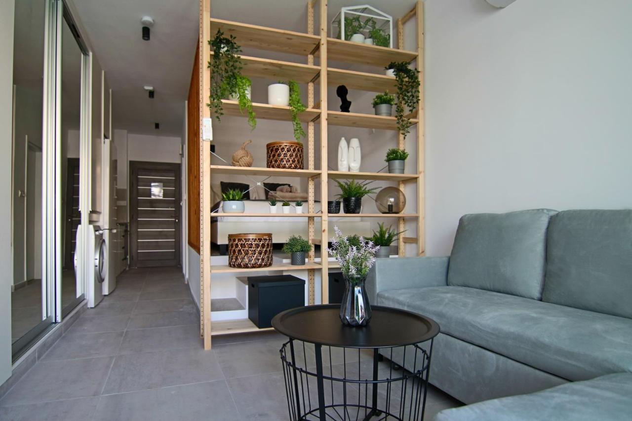Phaedrus Living Seaside Luxury Flat Athina 123 Apartment Paphos ภายนอก รูปภาพ
